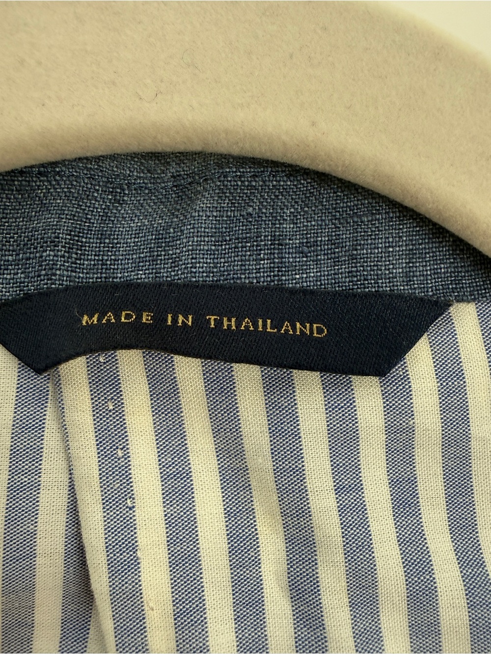 Brooks Brothers Denim-Textured Blue Sport Coat - Picture 2 of 5